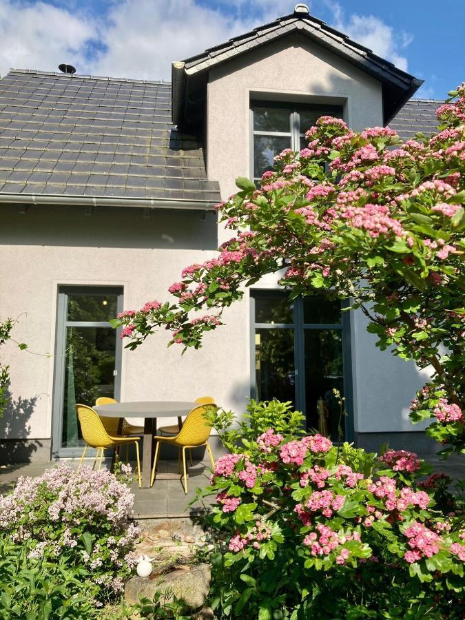 Ferienhaus Ferienwohnung Potsdam Diegalerie Am Schlosspark Marquardt Exterior photo